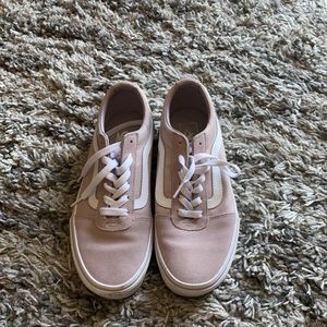 Women’s blush vans